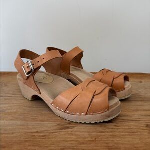 Lotta From Stockholm Peep Toe Low Heel Sandal Clog Tan Nubuck Leather Women’s 36